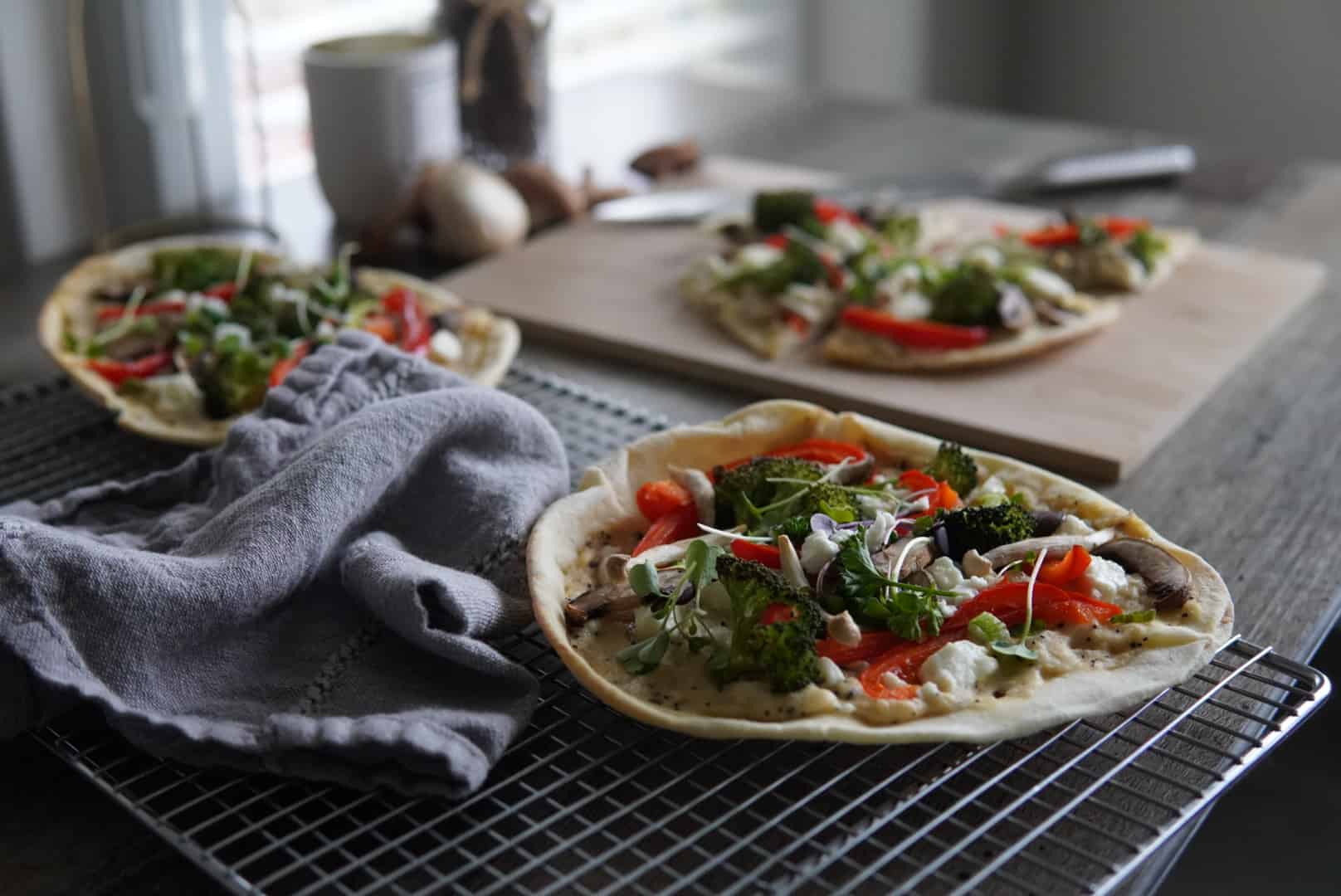 Easy Flavorful Pita-Bread Pizza Recipe Unveiled